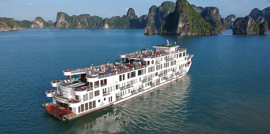 halong bay boat cruise